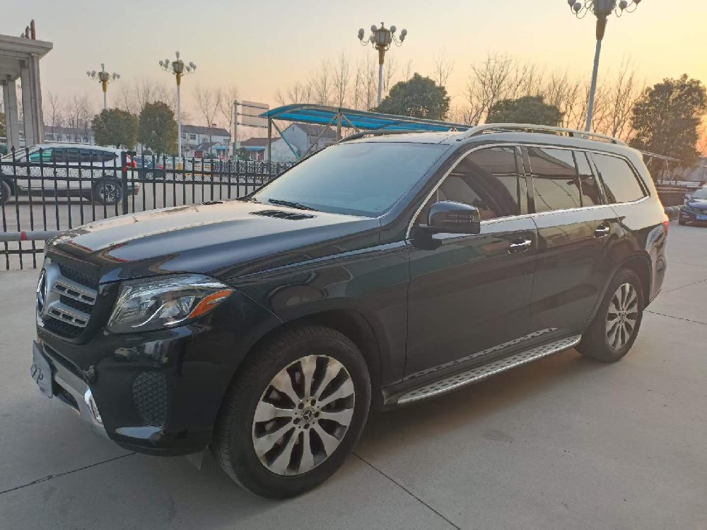 李总工程周转汽车抵押贷款50万